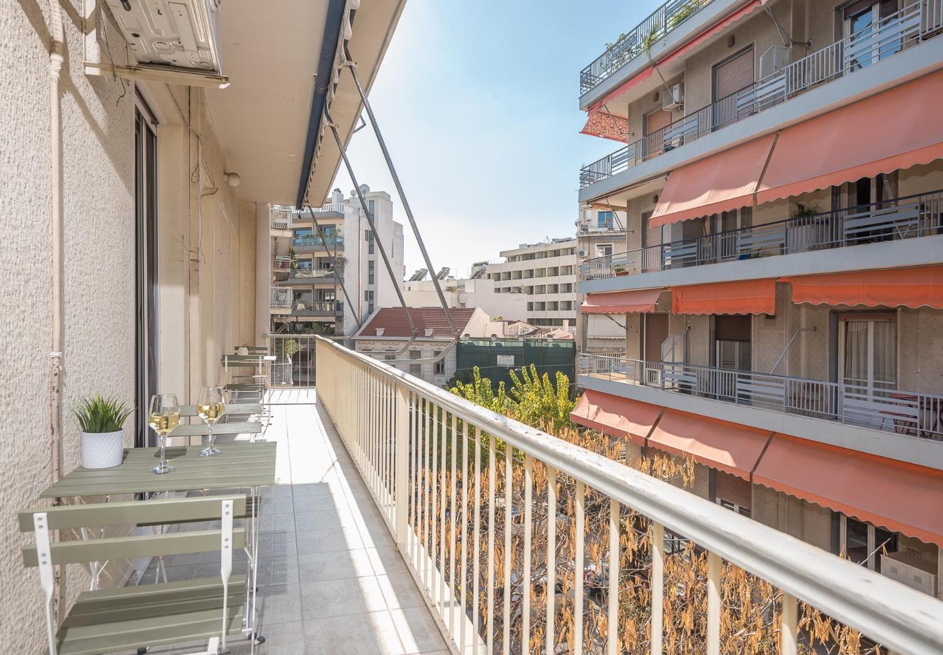 Spacious 2Bds Apt With Acropolis View In Center Atenas Exterior foto